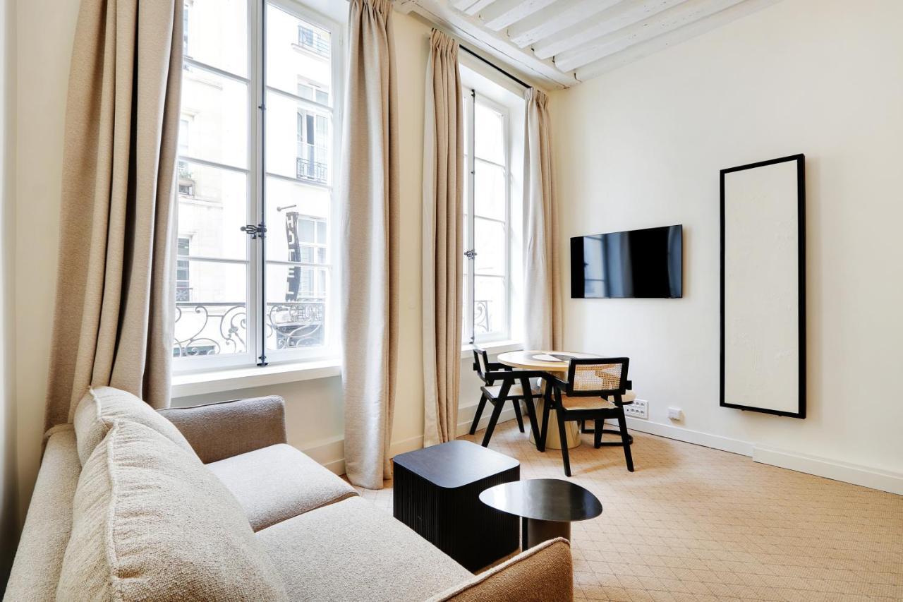 Pick A Flat'S Apartments In Louvre - Rue Saint Honore Париж Экстерьер фото